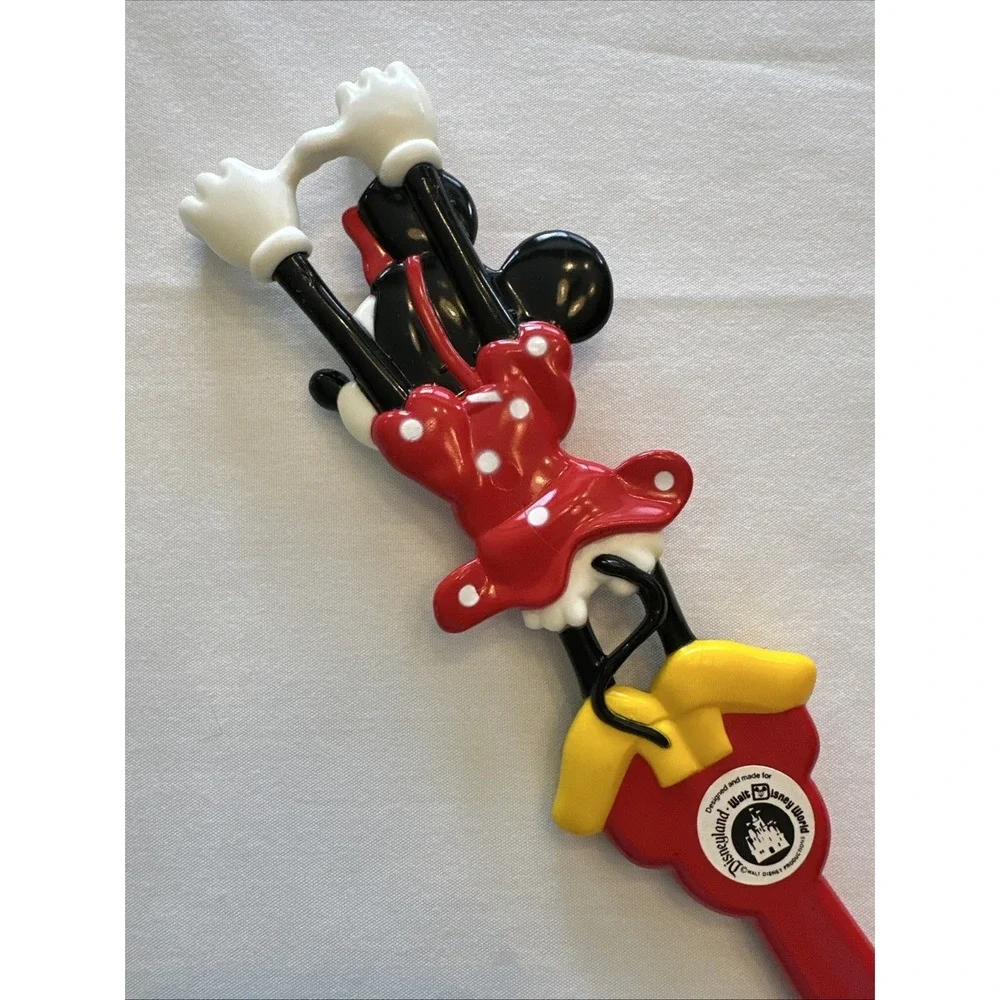 Vintage Minnie Mouse Walt‎ Disney World Back Scratcher, 15.25